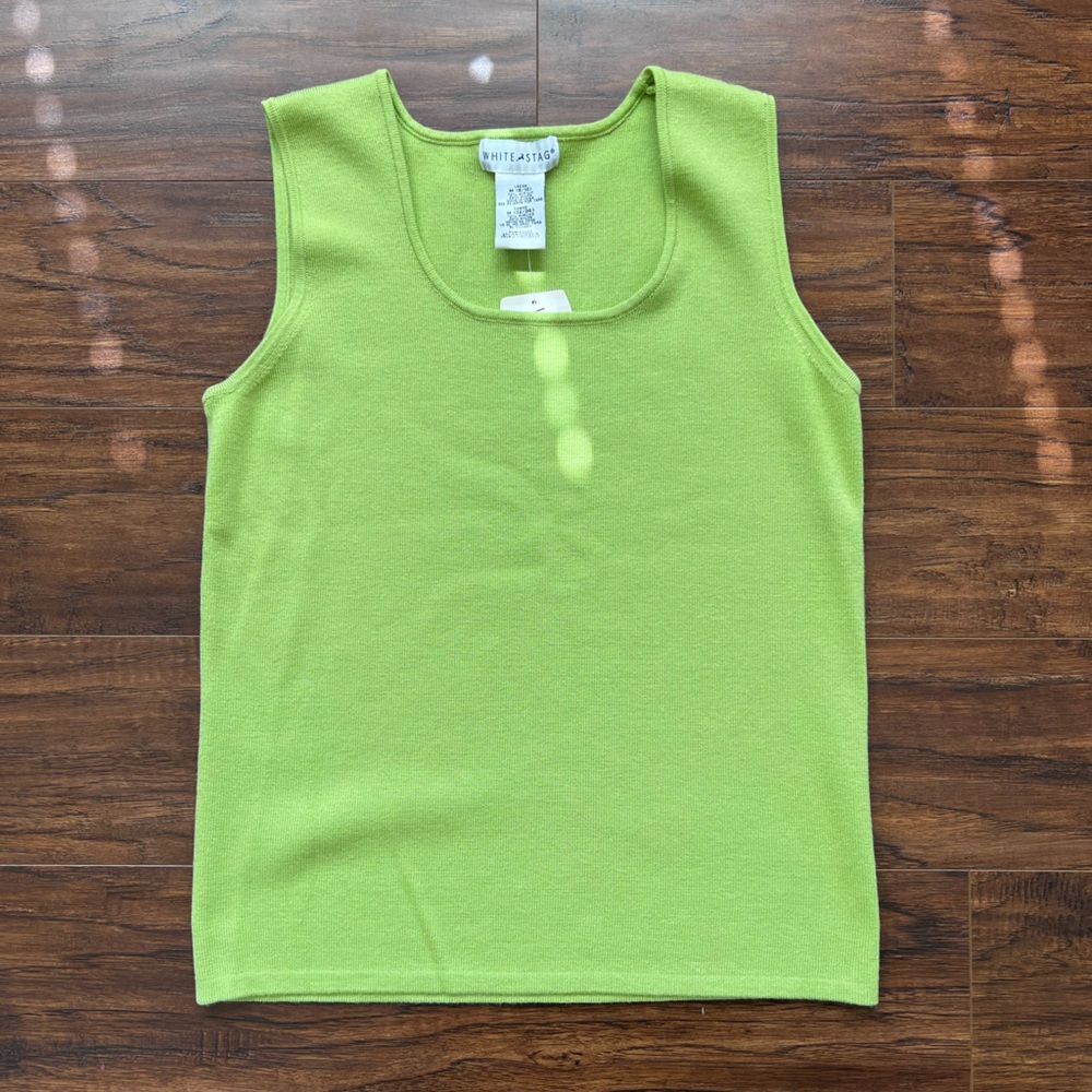 (NWT) White Stag -Lime Green Sleeveless Top size M